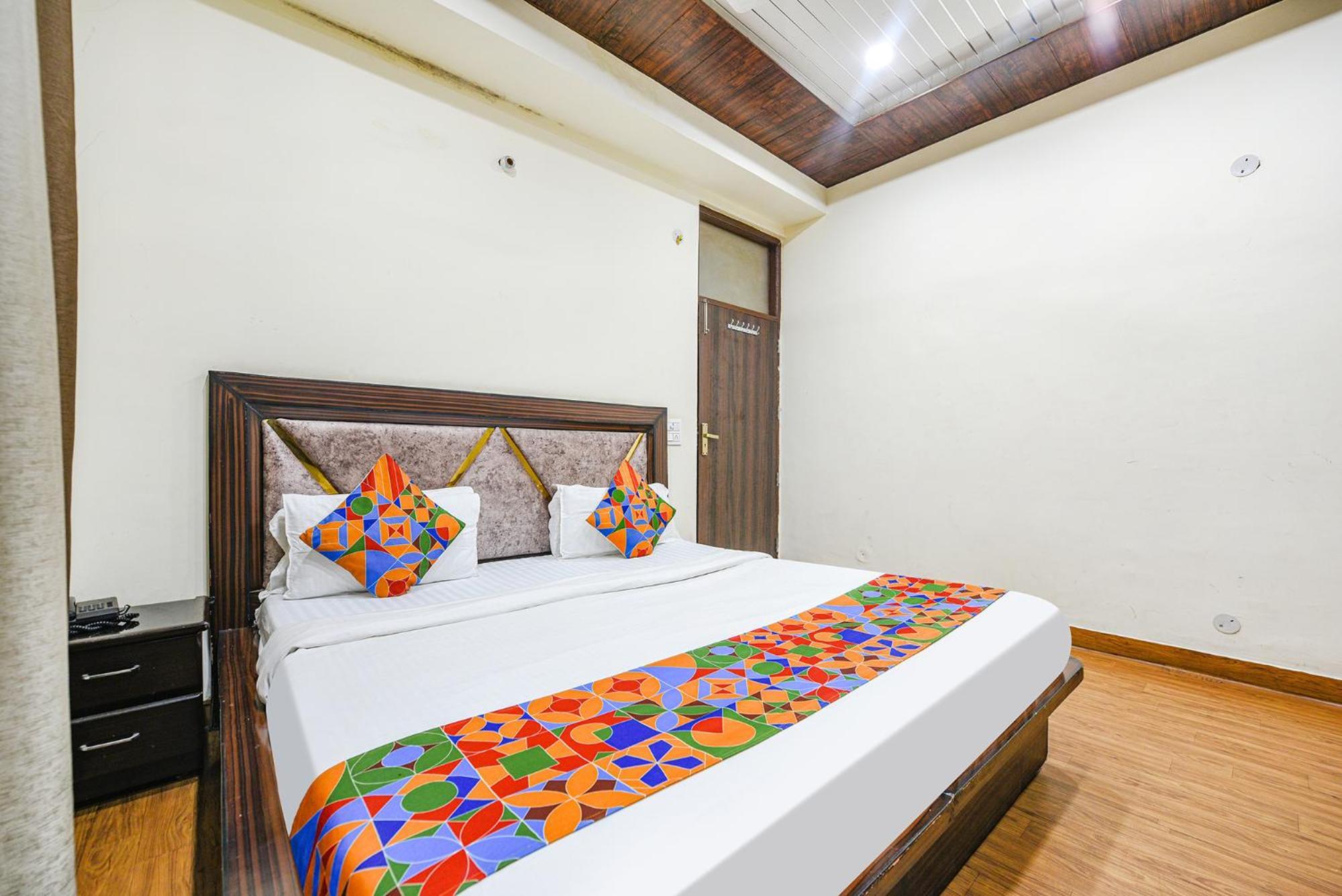 Fabhotel Royal Inn Csandígarh Kültér fotó