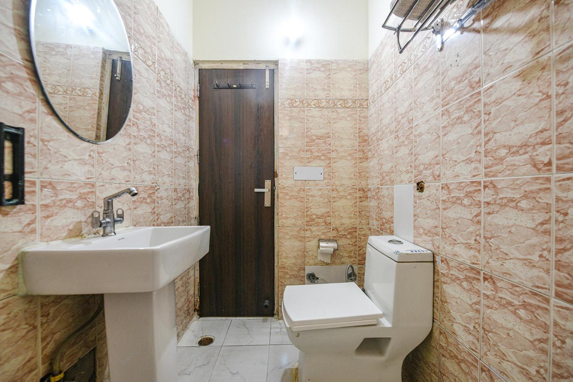 Fabhotel Royal Inn Csandígarh Kültér fotó