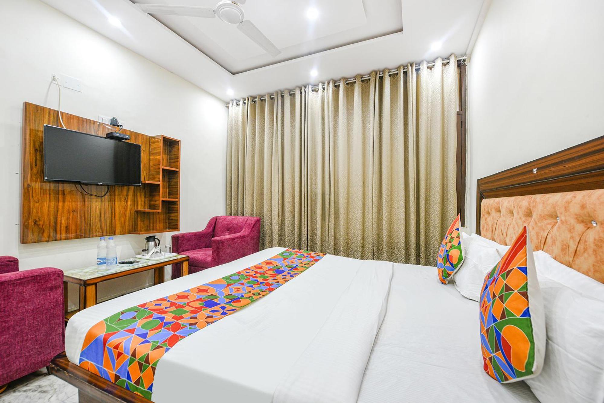 Fabhotel Royal Inn Csandígarh Kültér fotó